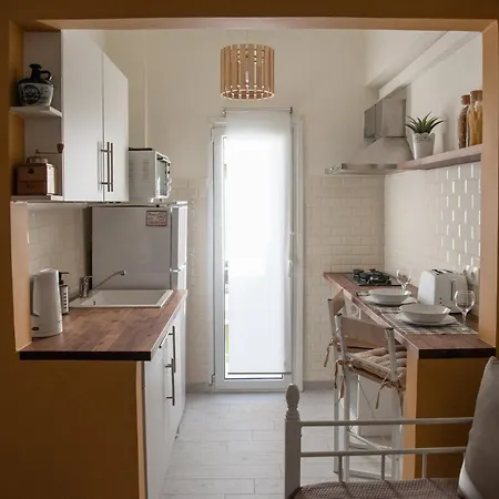 Apartment 3c's-central, Cosy, Convenient To Airport 24/7 *